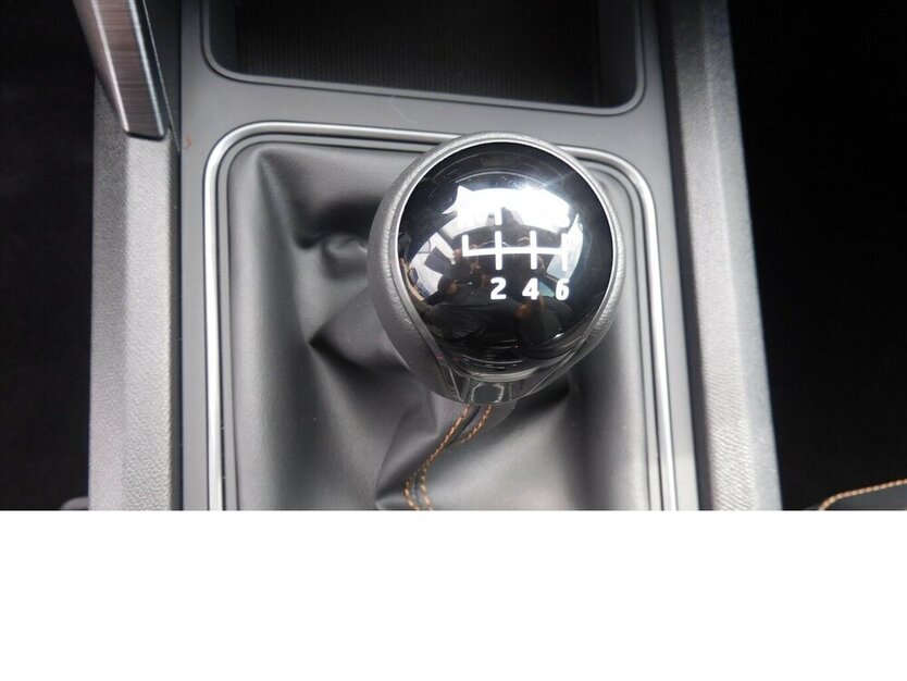 Formentor Cupra 1.5 TSI BMT Klima LED Navi AHK