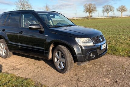Suzuki Grand Vitara 178.000 km 6.500 € Tülau 38474