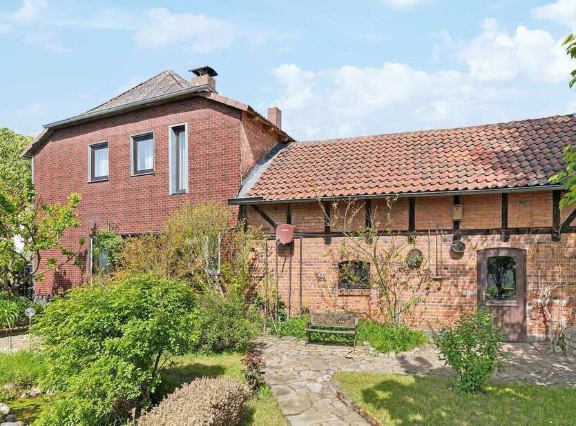 Haus zum Kaufen in Rühen 199.000 € 180 m²