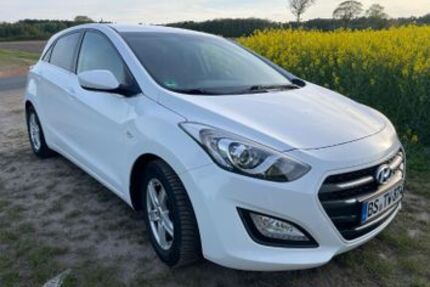 Hyundai i30 112.000 km 7.900 &euro; Braunschweig 38118