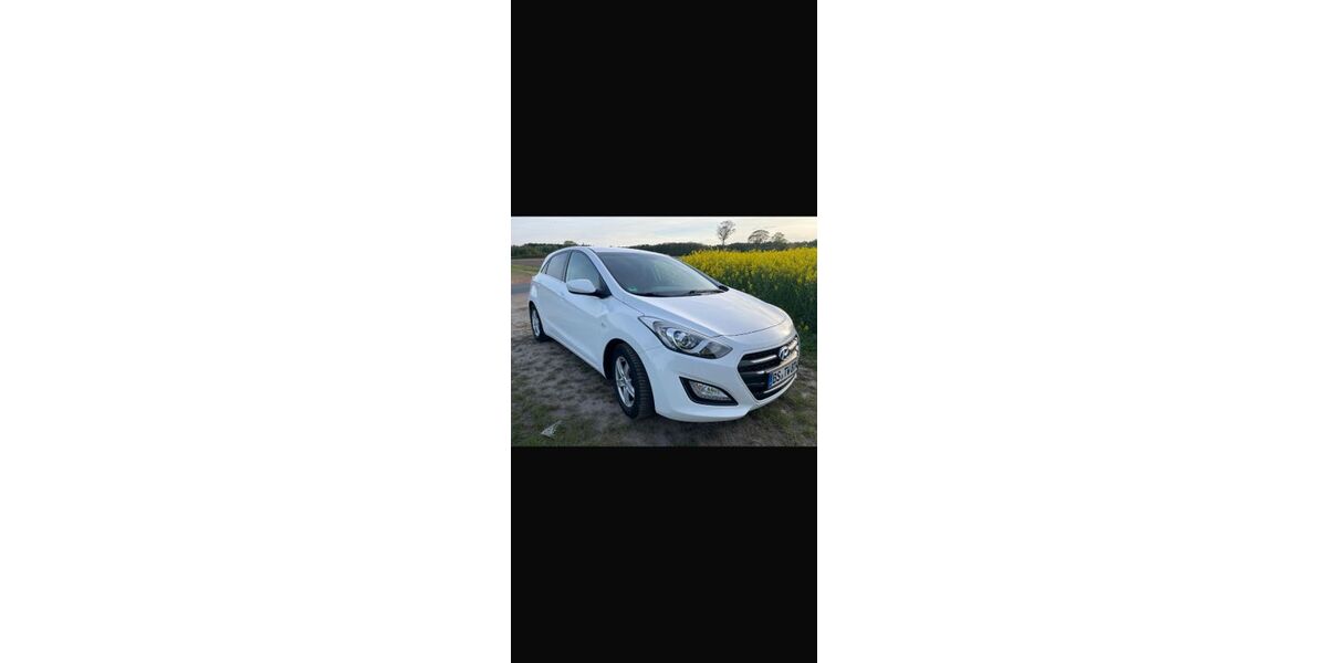 Hyundai i30 112.000 km 7.900 &euro; Braunschweig 38118