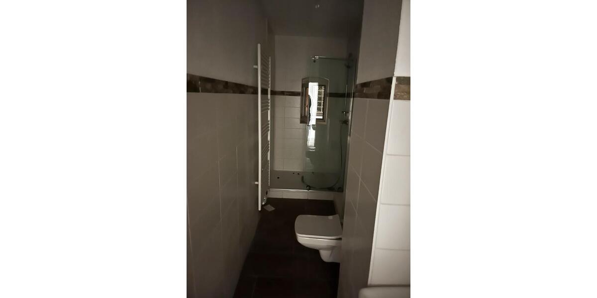 Charmante 3-Zimmer-Altbauwohnung im Herzen des östlichen 3 zimmer