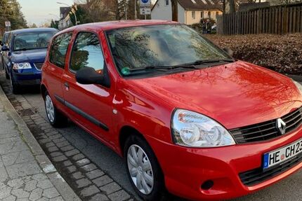 Renault Clio 53.500 km 3.200 &euro; Braunschweig 38118