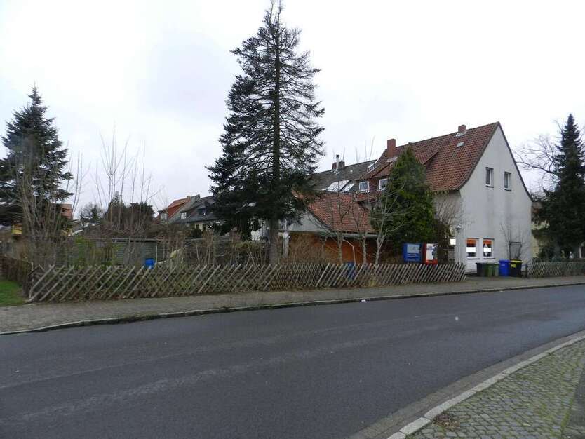 Haus zum Kaufen in Braunschweig 550.000 € 260 m²