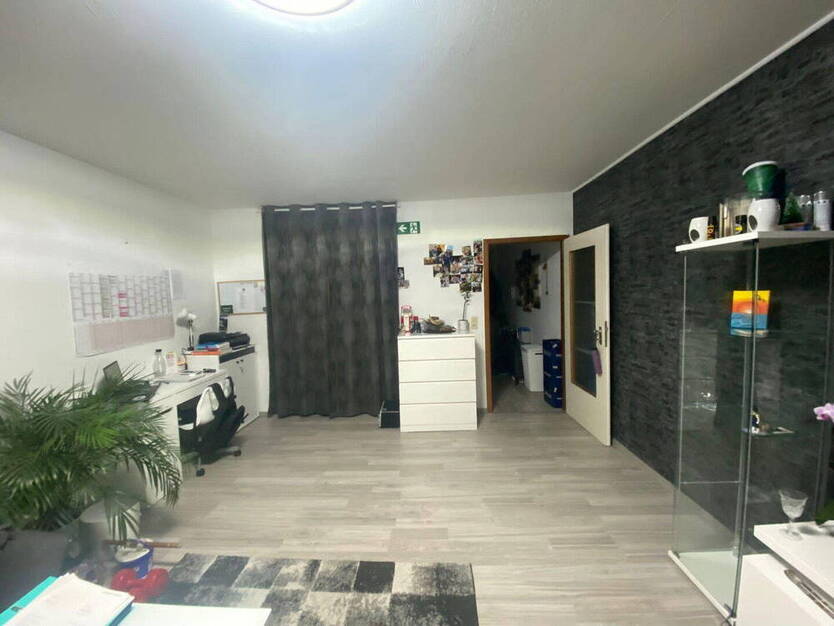 BEREITS VERMIETET aber ALTERNATIVEN ! - Apartment Stadtmitte + Küche + Balkon