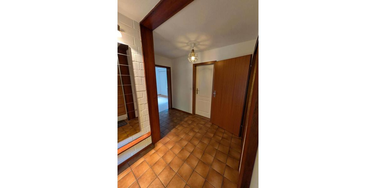 Erdgeschoßwohnung Wolfsburg Ehmen - 6 Zimmer, 164 m&sup2;, 400.000&euro; | Angebot:27083791