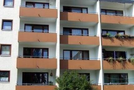 3 Zimmer Erdgeschoßwohnung mit Stellplatz und Balkon 3 zimmer