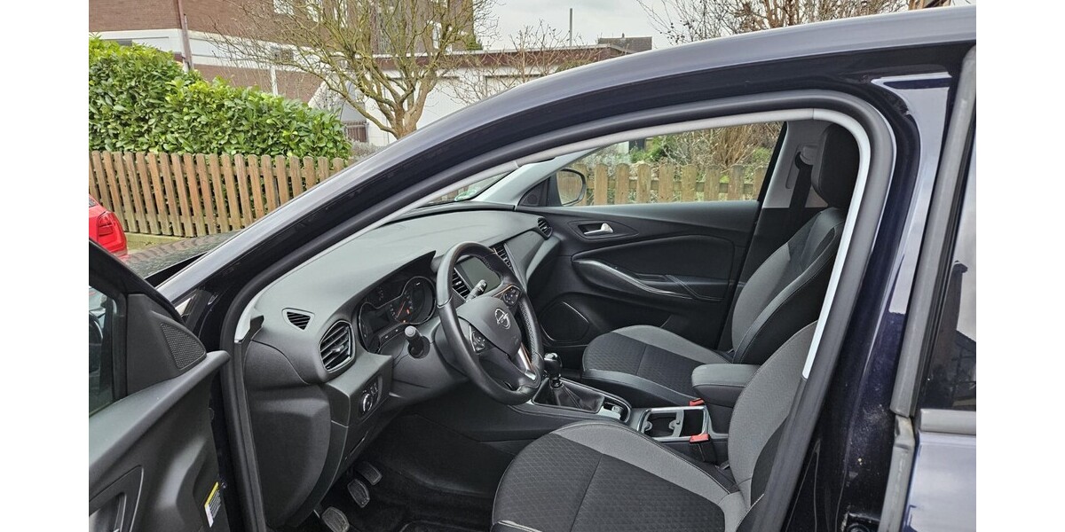 Opel Grandland X 23.744 km 19.500 &euro; Braunschweig 38100