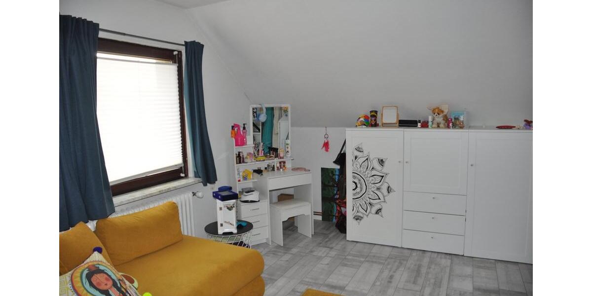 Doppelhaushälfte Braunschweig Wabe-Schunter-Beberbach - 7 Zimmer, 120 m&sup2;, 360.000&euro; | Angebot:25783016