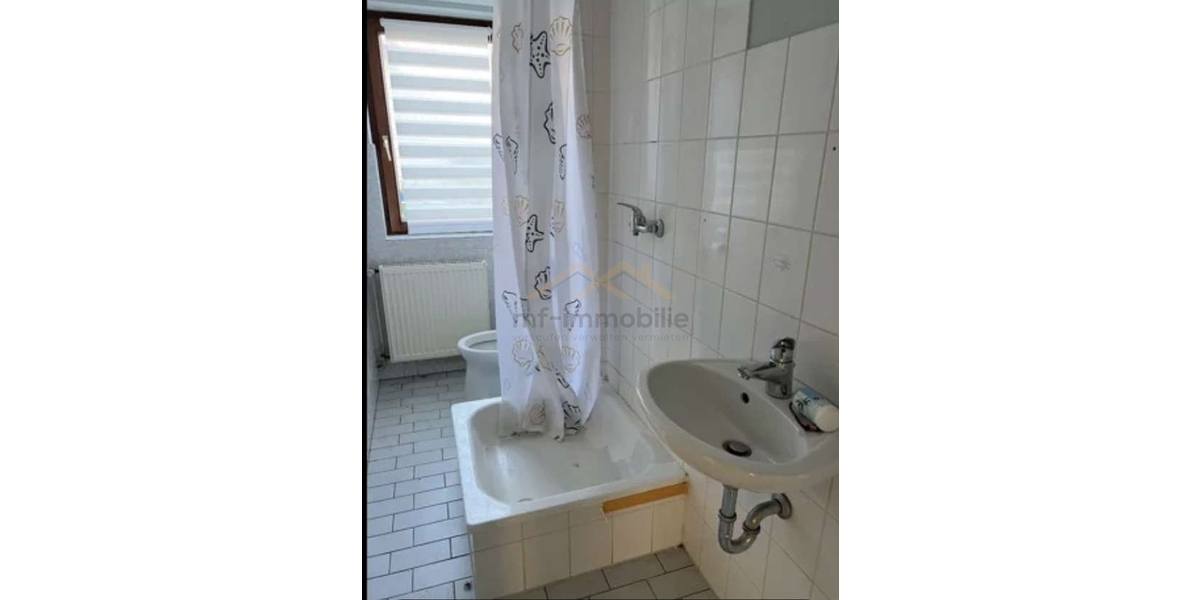 Mehrfamilienhaus mit 5 Wohnungen, mit Potenzial zur Aufteilung - Mehrfamilienhaus, Wohnhaus Lehre Helmstedt | Angebot:23765425