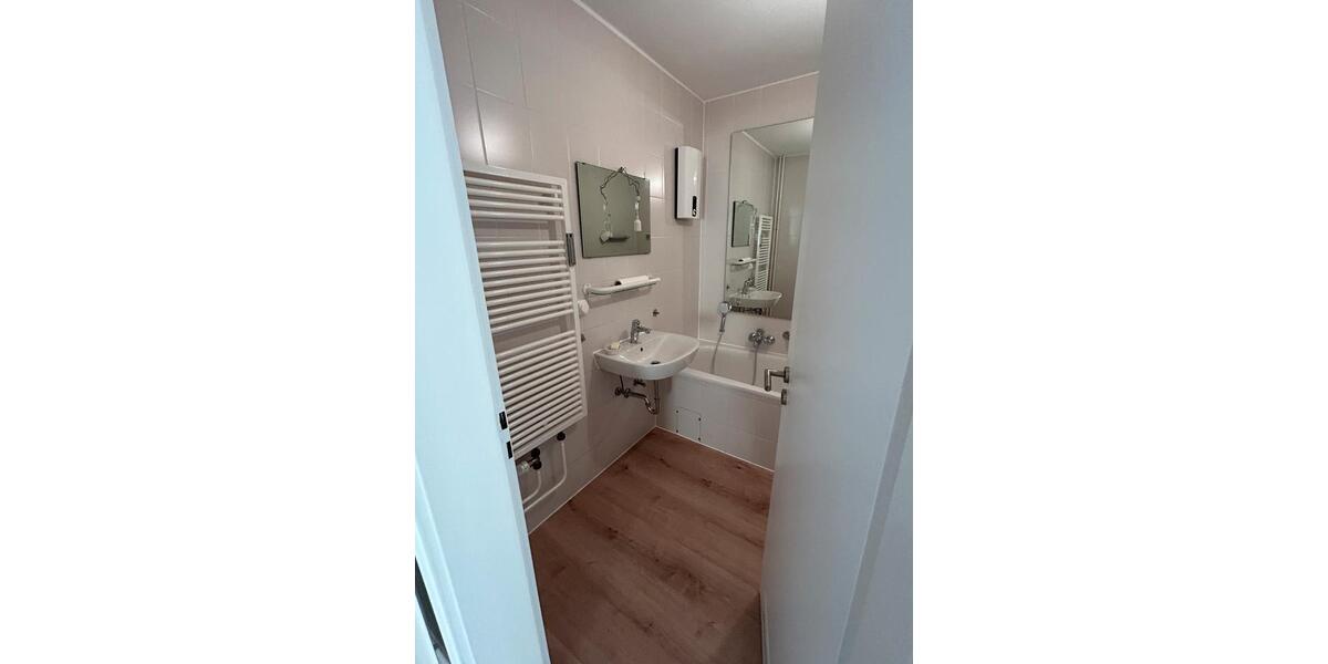 Etagenwohnung Braunschweig Lehndorf-Watenbüttel - 3 Zimmer, 85 m&sup2;, 990&euro; | Angebot:24853031