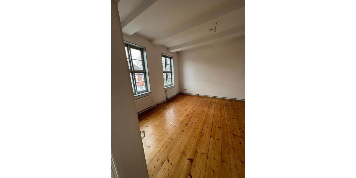 Etagenwohnung Helmstedt - 5 Zimmer, 119 m&sup2;, 935&euro; | Angebot:21757983