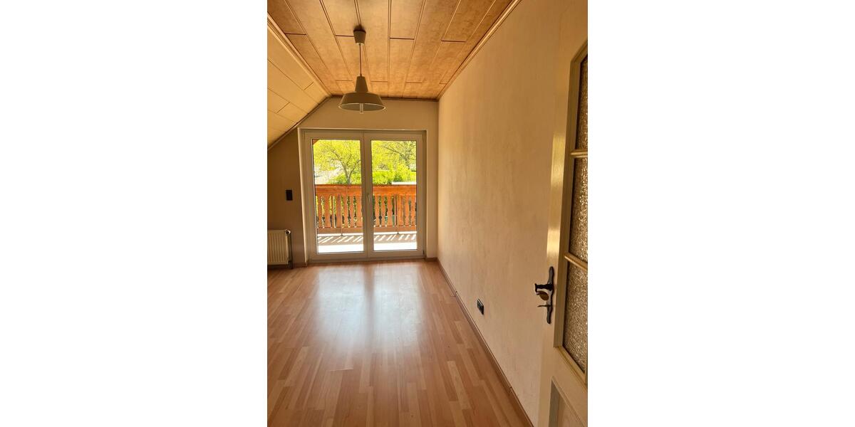 Etagenwohnung Wolfsburg - 4 Zimmer, 107 m&sup2;, 890&euro; | Angebot:26255723