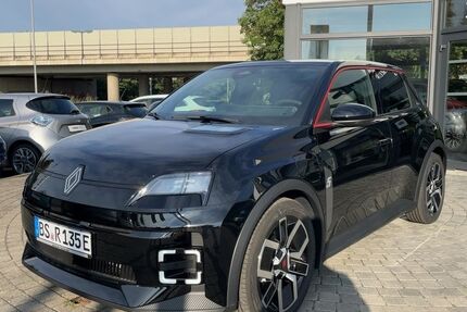 Renault R 5 1.586 km 30.690 € Braunschweig 38112