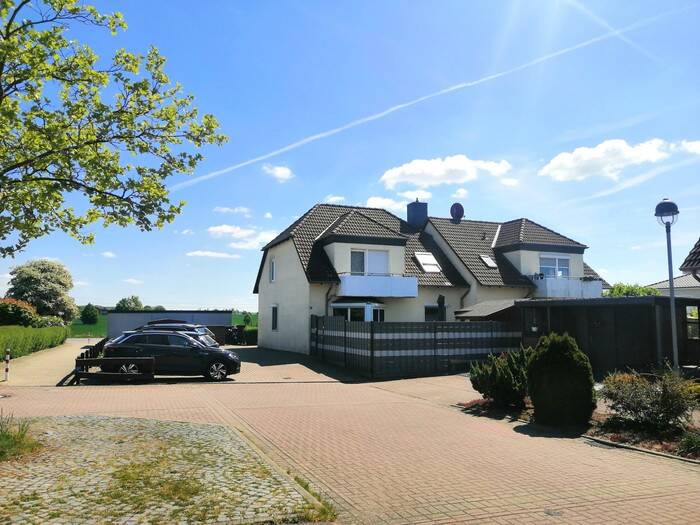 RESERVIERT! 3 Zimmer DG-Wohnung in toller Lage 3 zimmer