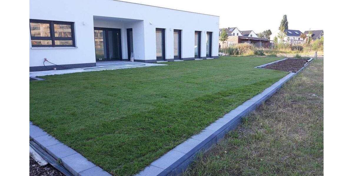 Neubau Erstbezug Barrierefreier Bungalow Haus mit eigenem Garten 3 zimmer