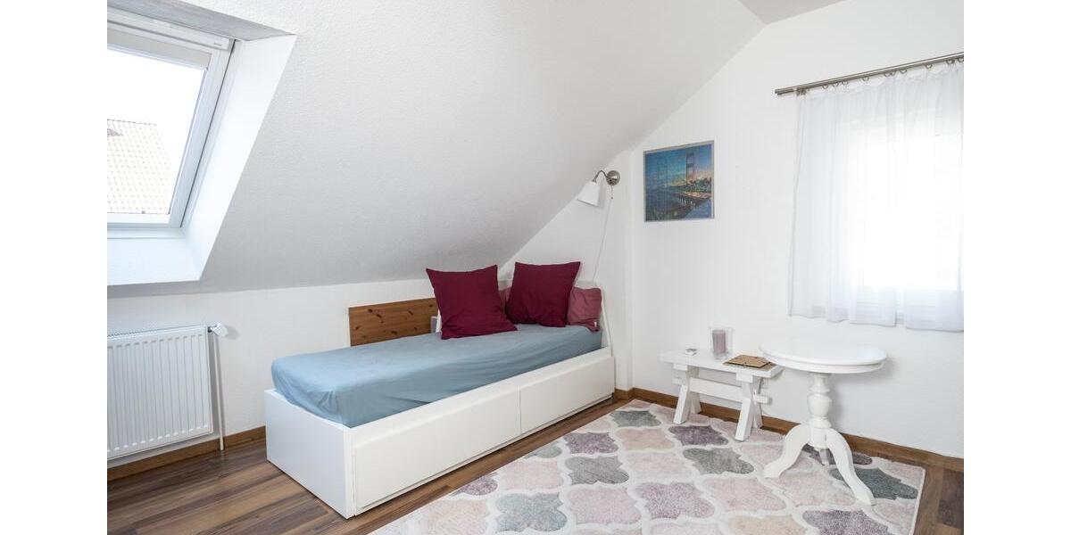 Dachgeschoßwohnung Braunschweig Westliches Ringgebiet - 5 Zimmer, 120 m&sup2;, 390.000&euro; | Angebot:27016249