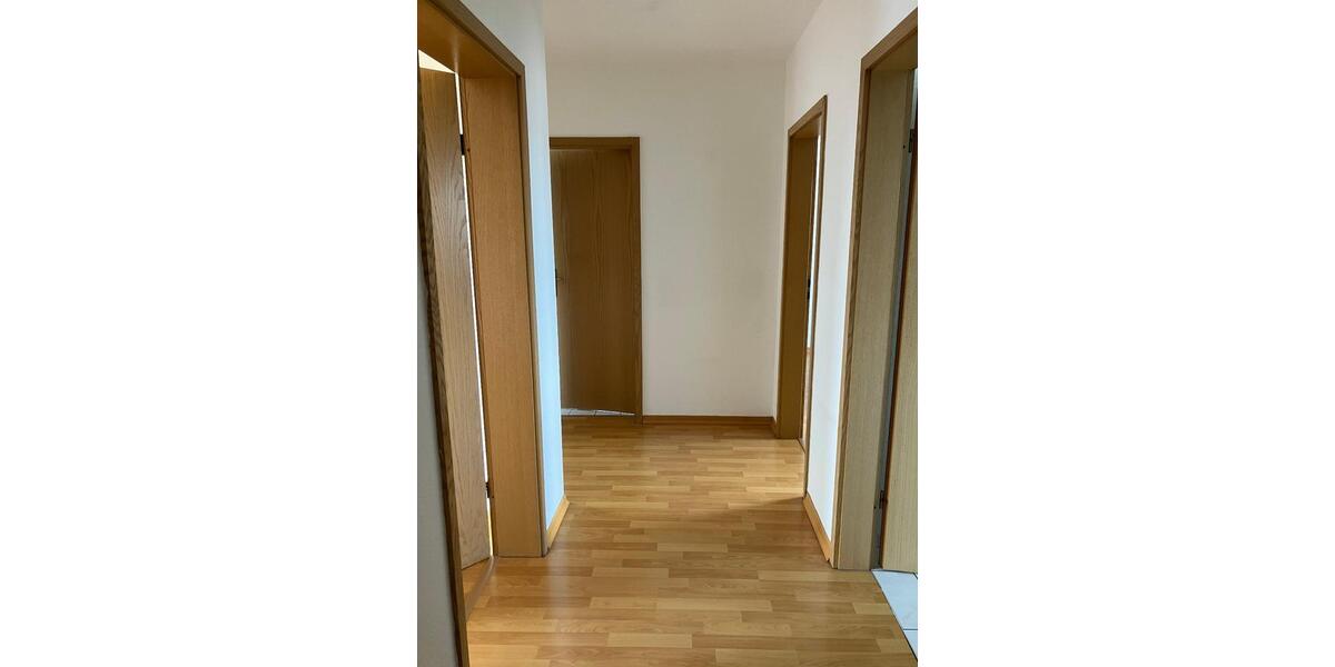 Etagenwohnung Oebisfelde-Weferlingen Weferlingen - 3 Zimmer, 78 m&sup2;, 670&euro; | Angebot:26356160