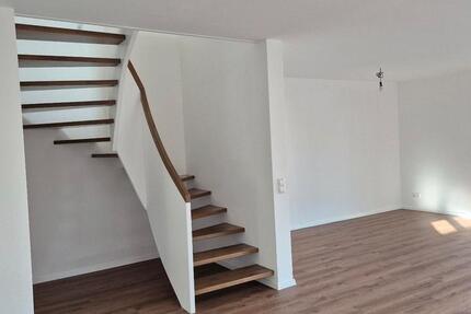 Haus Wolfsburg Ehmen - 4 Zimmer, 125 m&sup2;, 1.500&euro; | Angebot:25255593