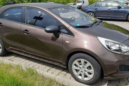 Kia Rio 111.778 km 4.600 &euro; Wolfsburg 38444