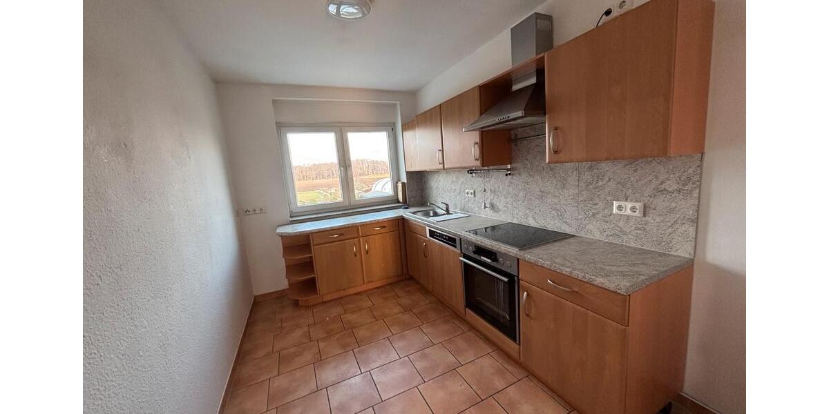 Etagenwohnung Wesendorf - 4 Zimmer, 90 m&sup2;, 880&euro; | Angebot:25980986
