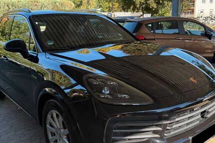 Porsche Cayenne 82.016 km 63.999 € Königslutter 38154