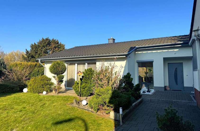 Haus zum Kaufen in Braunschweig 549.000 € 198 m²