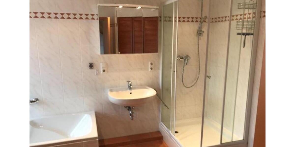 Helle Traumwohnung: 112 m², offener Wohnbereich & großer Balkon 3 zimmer