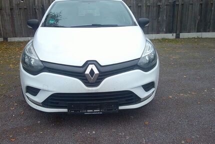 Renault Clio 205.000 km 5.700 € Rötgesbüttel 38531
