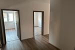 Etagenwohnung Rühen - 3 Zimmer, 100 m&sup2;, 1.000&euro; | Angebot:25352633