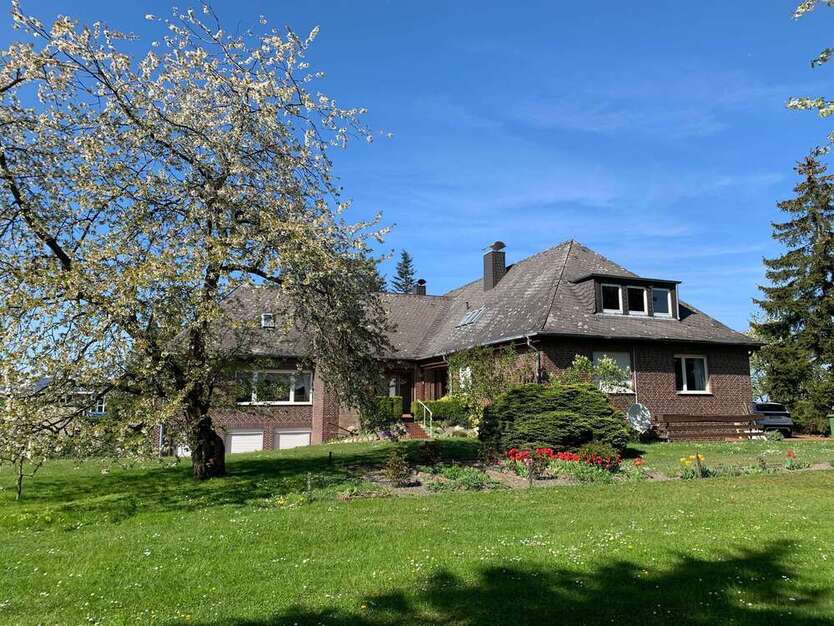Haus zum Kaufen in Bahrdorf 385.000 € 340 m²