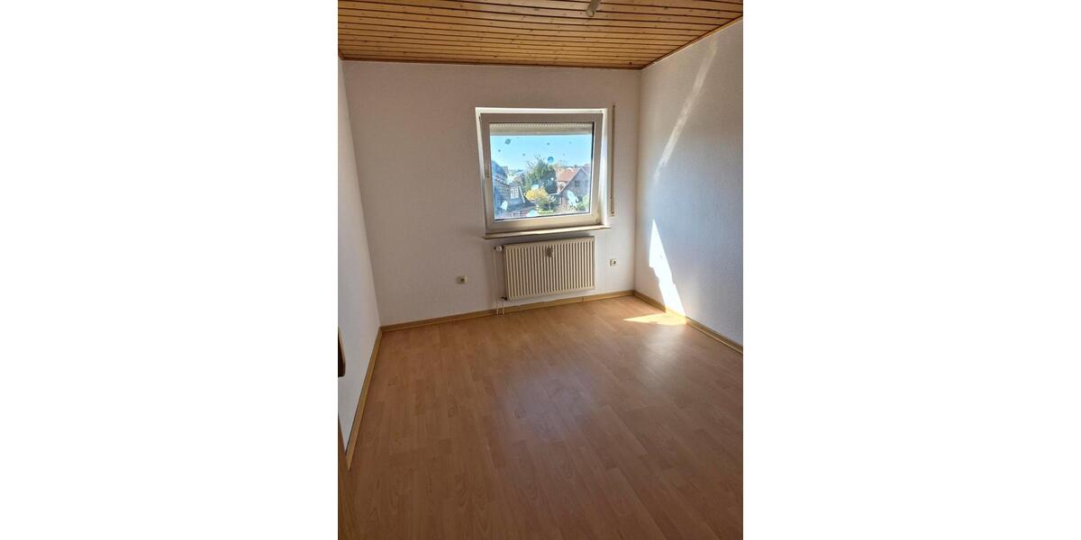 Dachgeschoßwohnung Gifhorn - 3 Zimmer, 63 m&sup2;, 650&euro; | Angebot:26337062