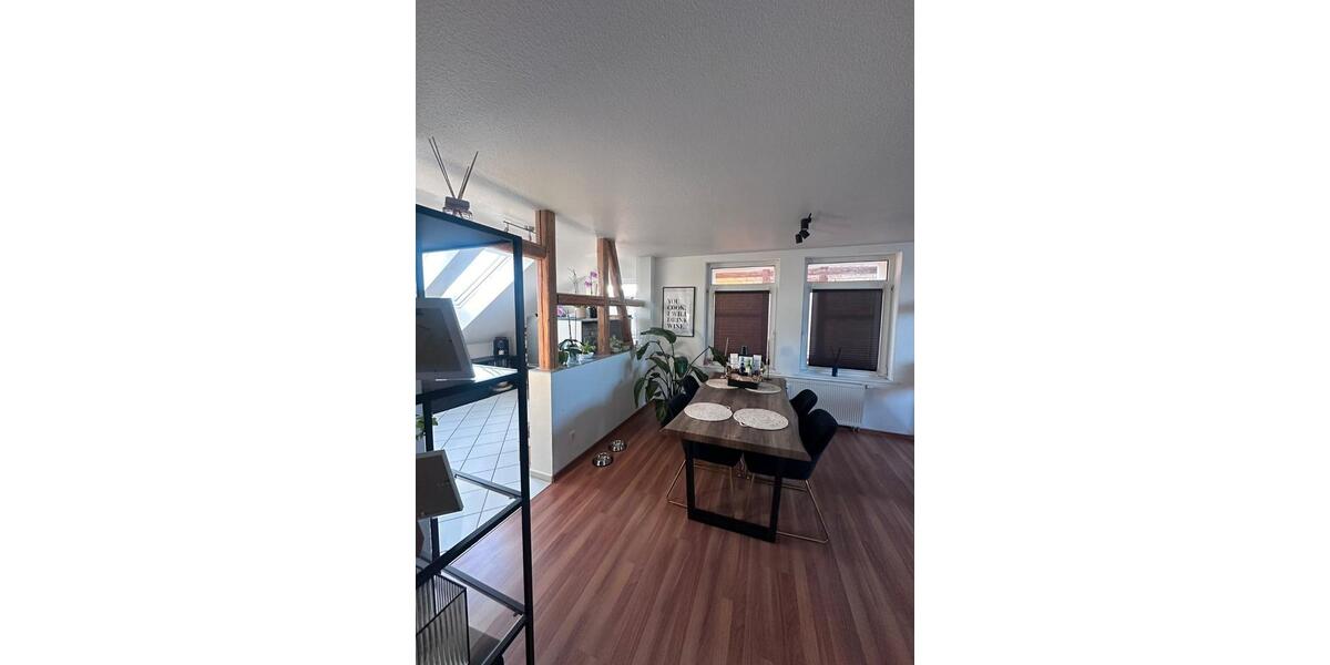 Dachgeschoßwohnung Braunschweig Westliches Ringgebiet - 3 Zimmer, 68 m&sup2;, 700&euro; | Angebot:26209909