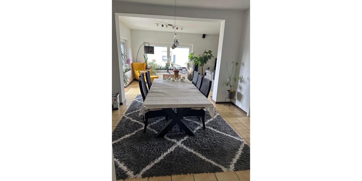 Erdgeschoßwohnung Weyhausen - 4 Zimmer, 126 m&sup2;, 950&euro; | Angebot:26413176