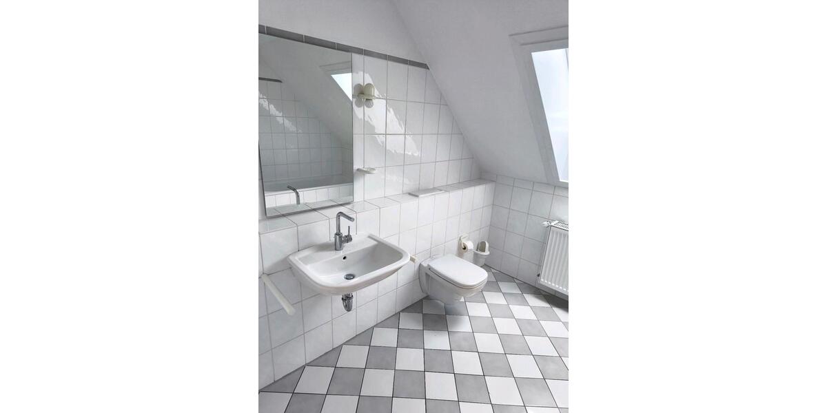 Etagenwohnung Jembke - 2 Zimmer, 105 m&sup2;, 1.050&euro; | Angebot:23120892