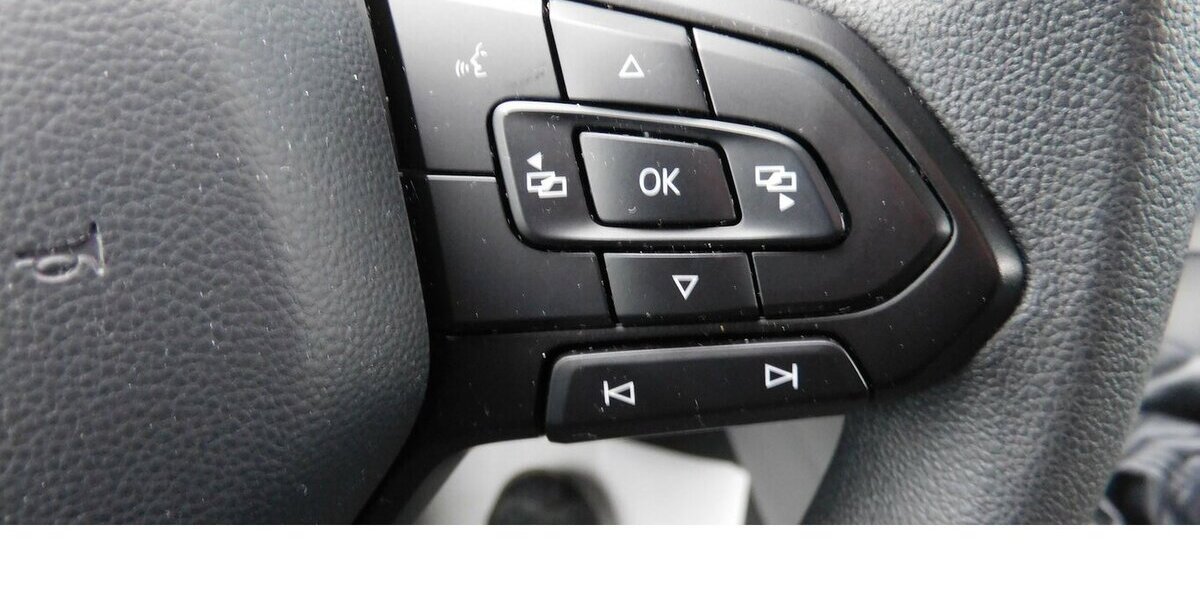 VW T7 Transporter 2.0 Lang TDI 3Sitze Navi Klima 39.100 km 31.990 &euro; Vordorf 38533