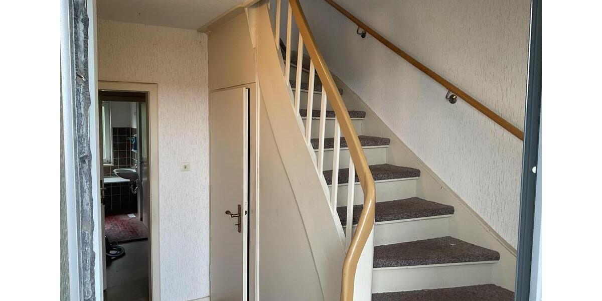 Doppelhaushälfte Wolfsburg - 8 Zimmer, 180 m&sup2;, 1.900&euro; | Angebot:26548078