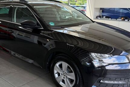 Skoda Superb 123.000 km 19.990 € Braunschweig 38116
