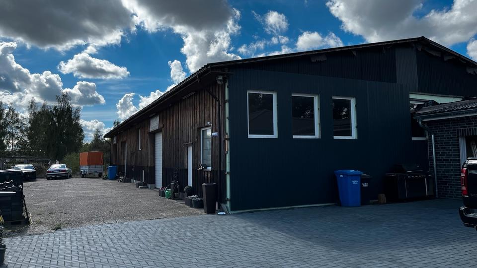 Industriehalle mit Bungalow in Isenbüttel zimmer