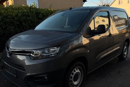 Toyota Proace City 110.000 km 10.500 &euro; Braunschweig 38112