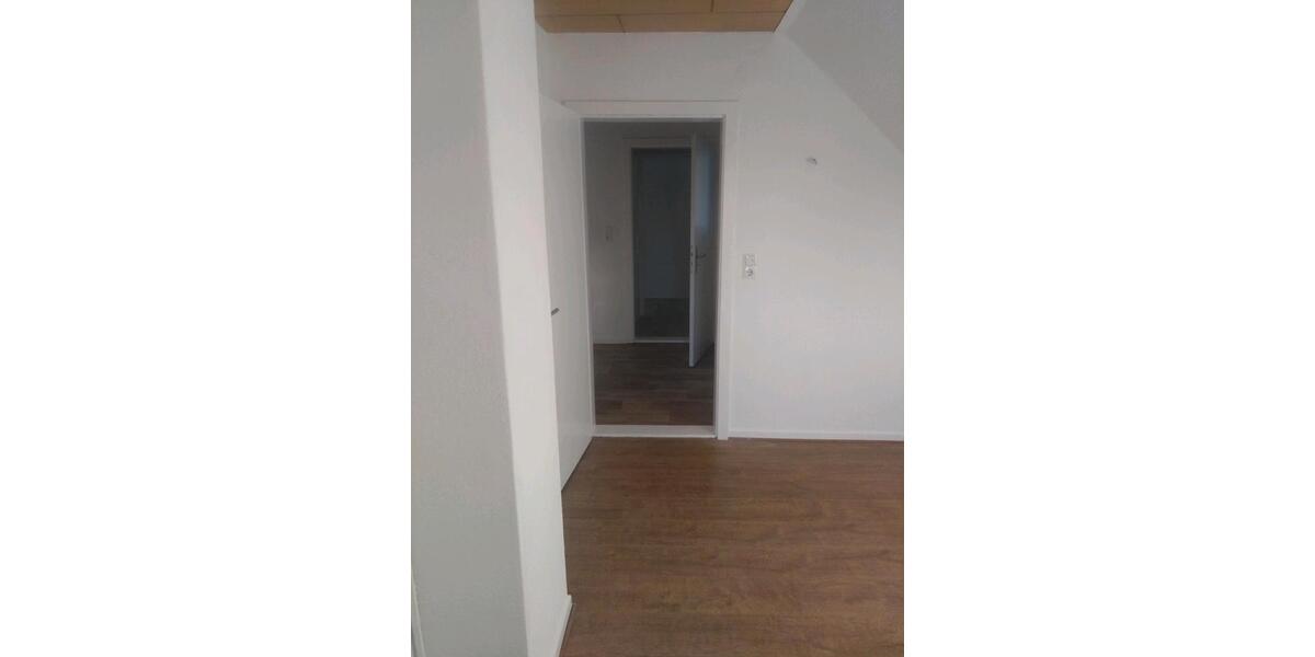 Etagenwohnung Vordorf - 4.5 Zimmer, 90 m&sup2;, 800&euro; | Angebot:26581878