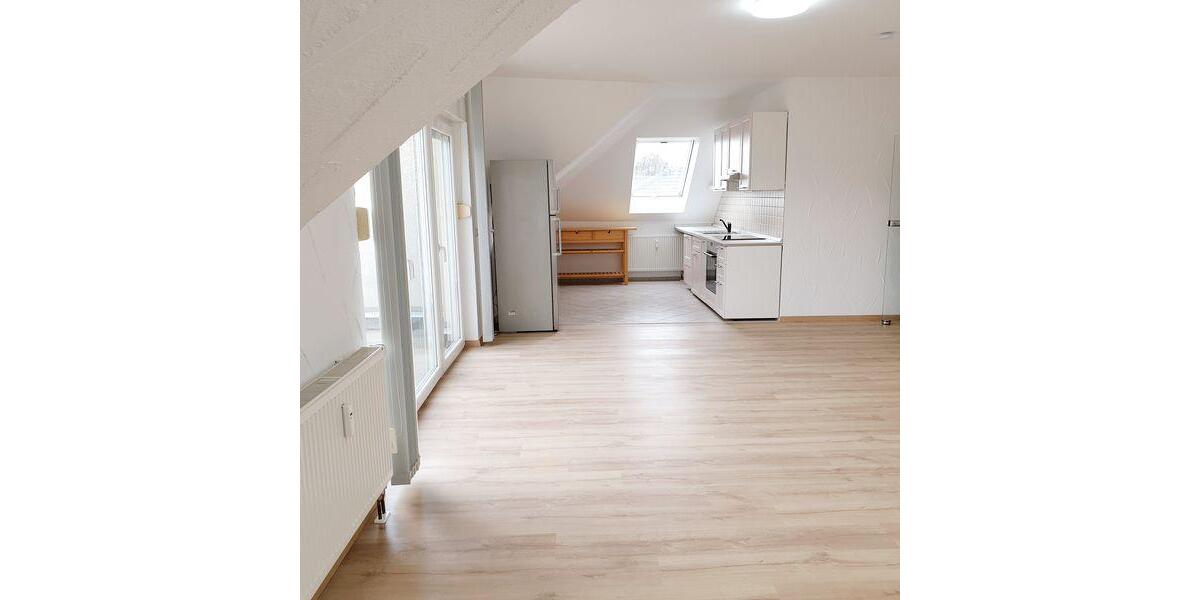 Dachgeschoßwohnung Wolfsburg Alt-Wolfsburg - 4 Zimmer, 103 m&sup2;, 980&euro; | Angebot:26136399