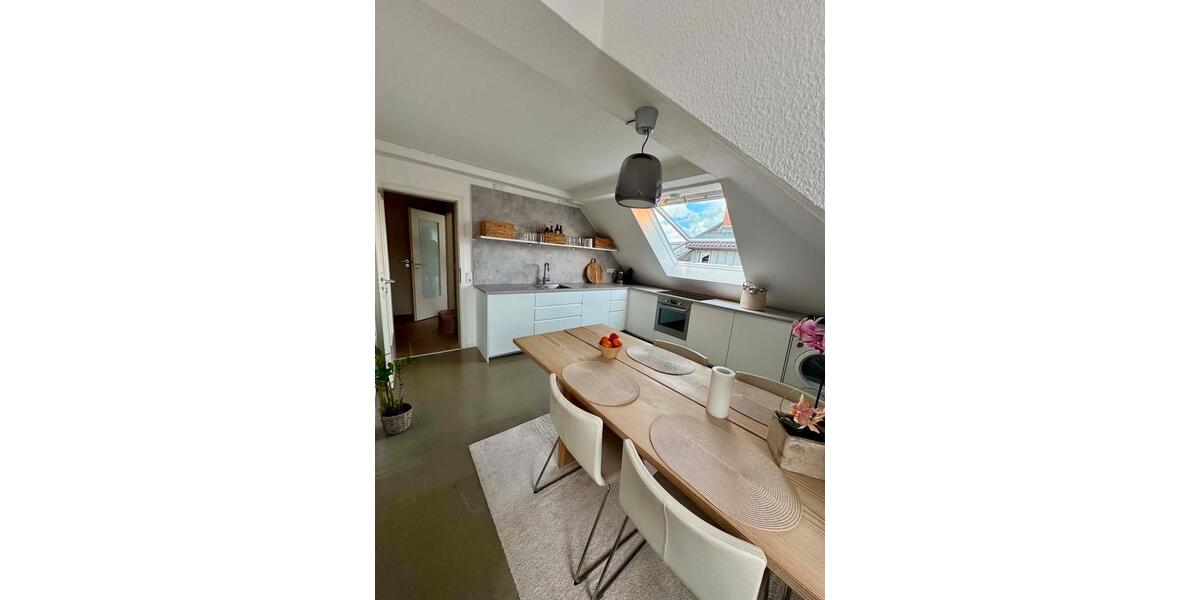 Dachgeschoßwohnung Braunschweig Wabe-Schunter-Beberbach - 3 Zimmer, 82 m&sup2;, 1.050&euro; | Angebot:26704198