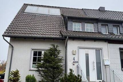 Ein Raumwunder! Modernisierte Doppelhaushälfte mit ausgebautem Spitzboden 5 zimmer