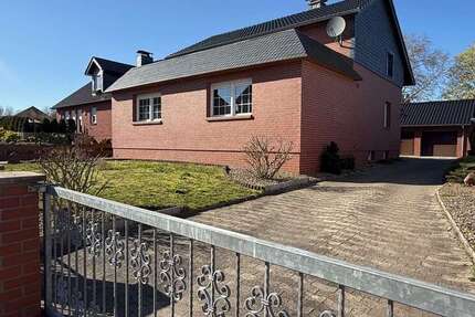 Haus Helmstedt - 7 Zimmer, 180 m&sup2;, 329.000&euro; | Angebot:26164719