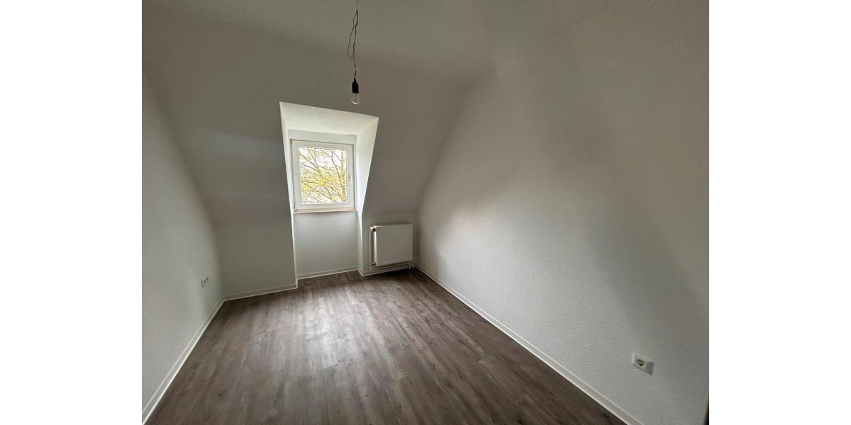 Dachgeschoßwohnung Braunschweig Südstadt- Rautheim- Mascherode - 3 Zimmer, 42 m&sup2;, 433&euro; | Angebot:26204397