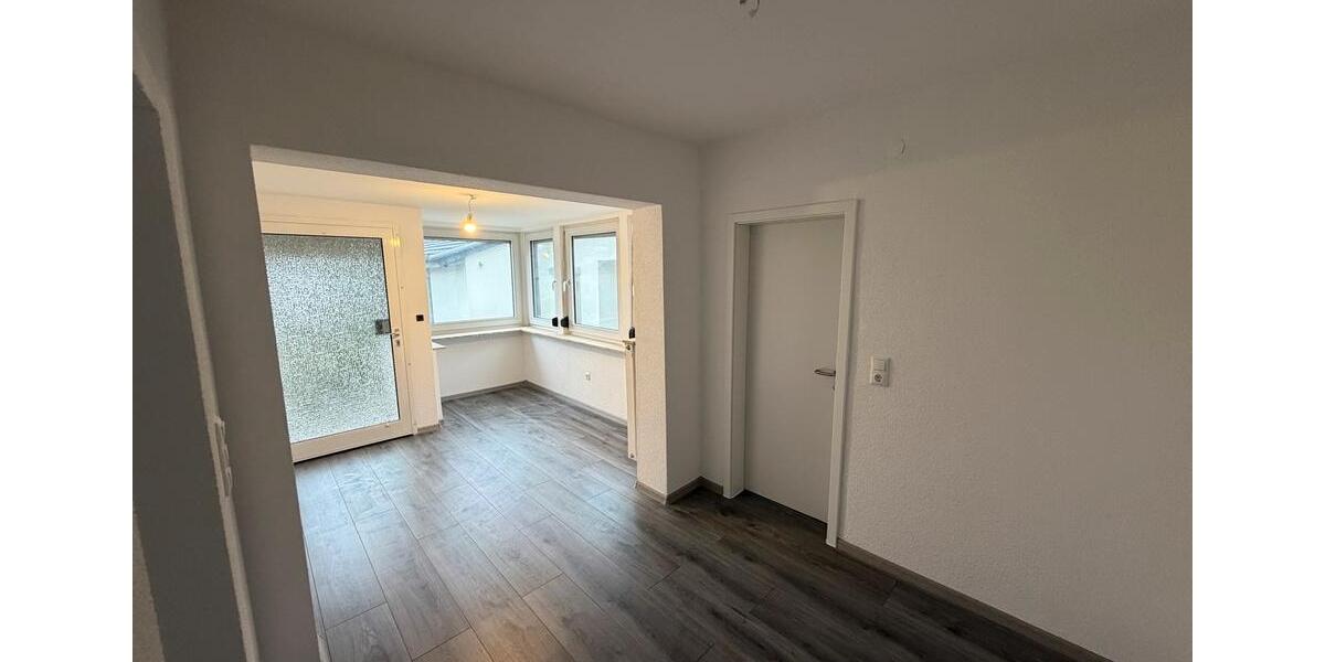 Doppelhaushälfte Braunschweig Wabe-Schunter-Beberbach - 3 Zimmer, 90 m&sup2;, 1.500&euro; | Angebot:26143030