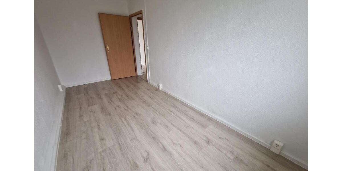 Etagenwohnung Oebisfelde-Weferlingen Döhren - 4 Zimmer, 71 m&sup2;, 392&euro; | Angebot:26235241
