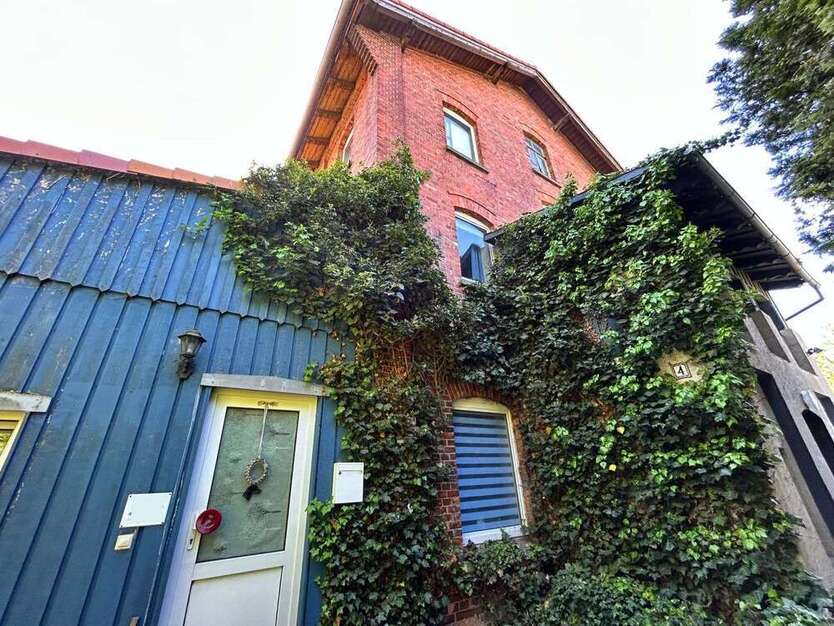 Haus zum Kaufen in Wittmar 350.000 € 301 m²