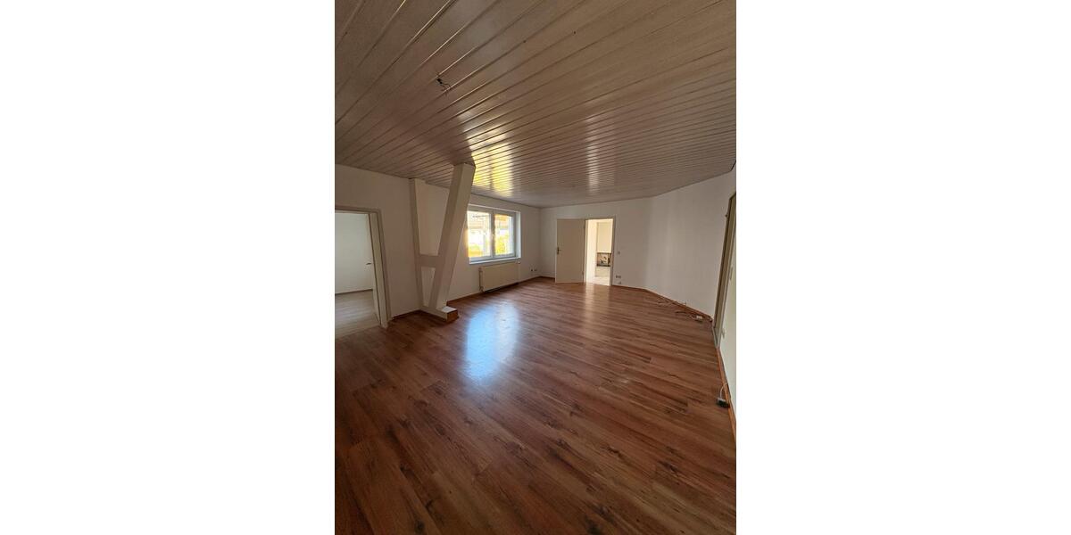 Erdgeschoßwohnung Wolfsburg Almke - 4 Zimmer, 118 m&sup2;, 1.200&euro; | Angebot:26409835